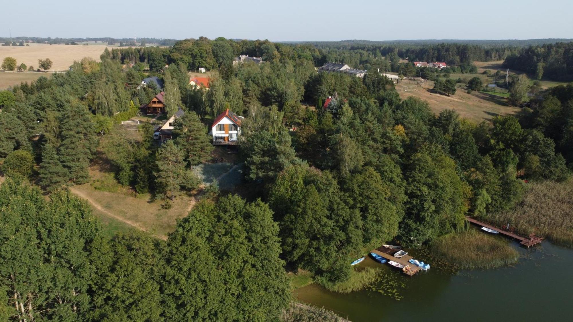 Dom Nad Jeziorem Gaja House Jadamowo Exterior foto